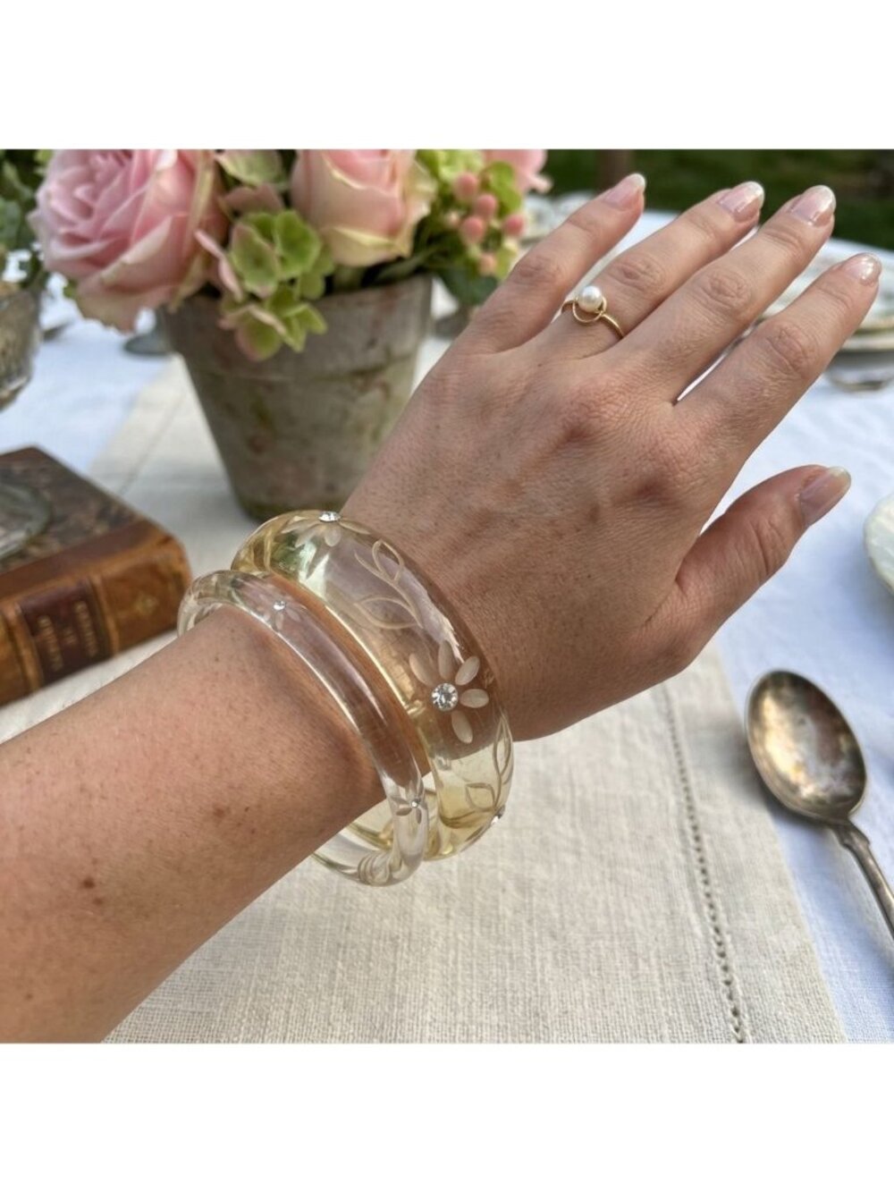 Vintage Lucite Bangle Set Carved Daisy Rhinestone Bracelets Clear Retro